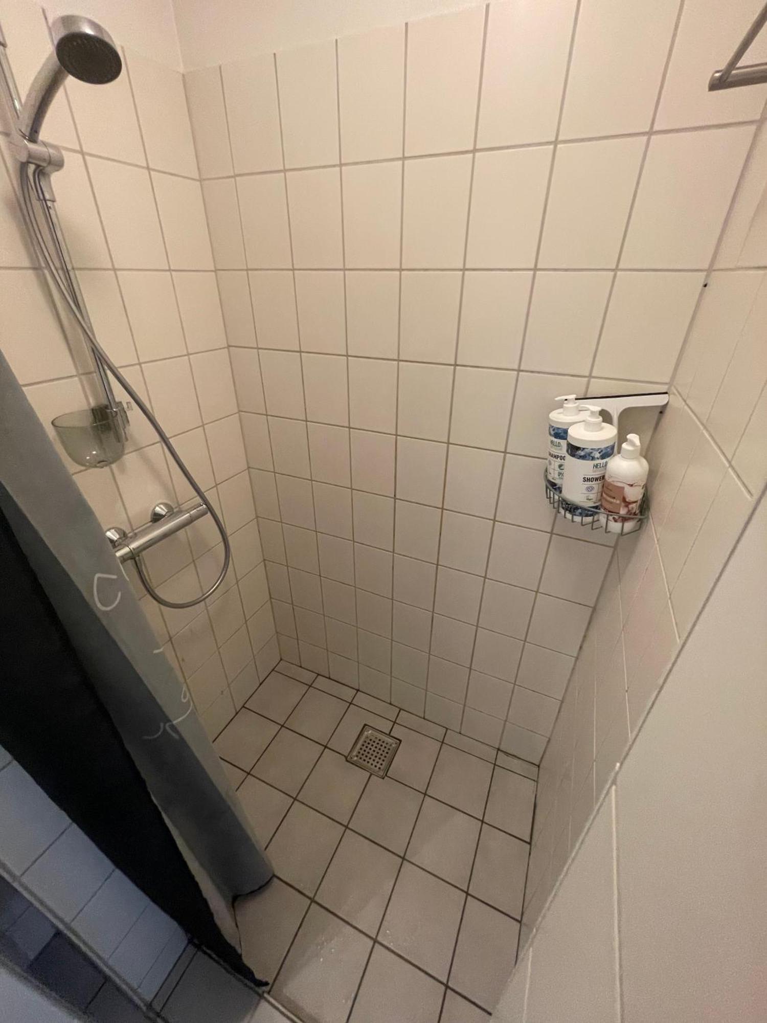 With Parking Possibility, Netflix & Near Attractions Appartement
