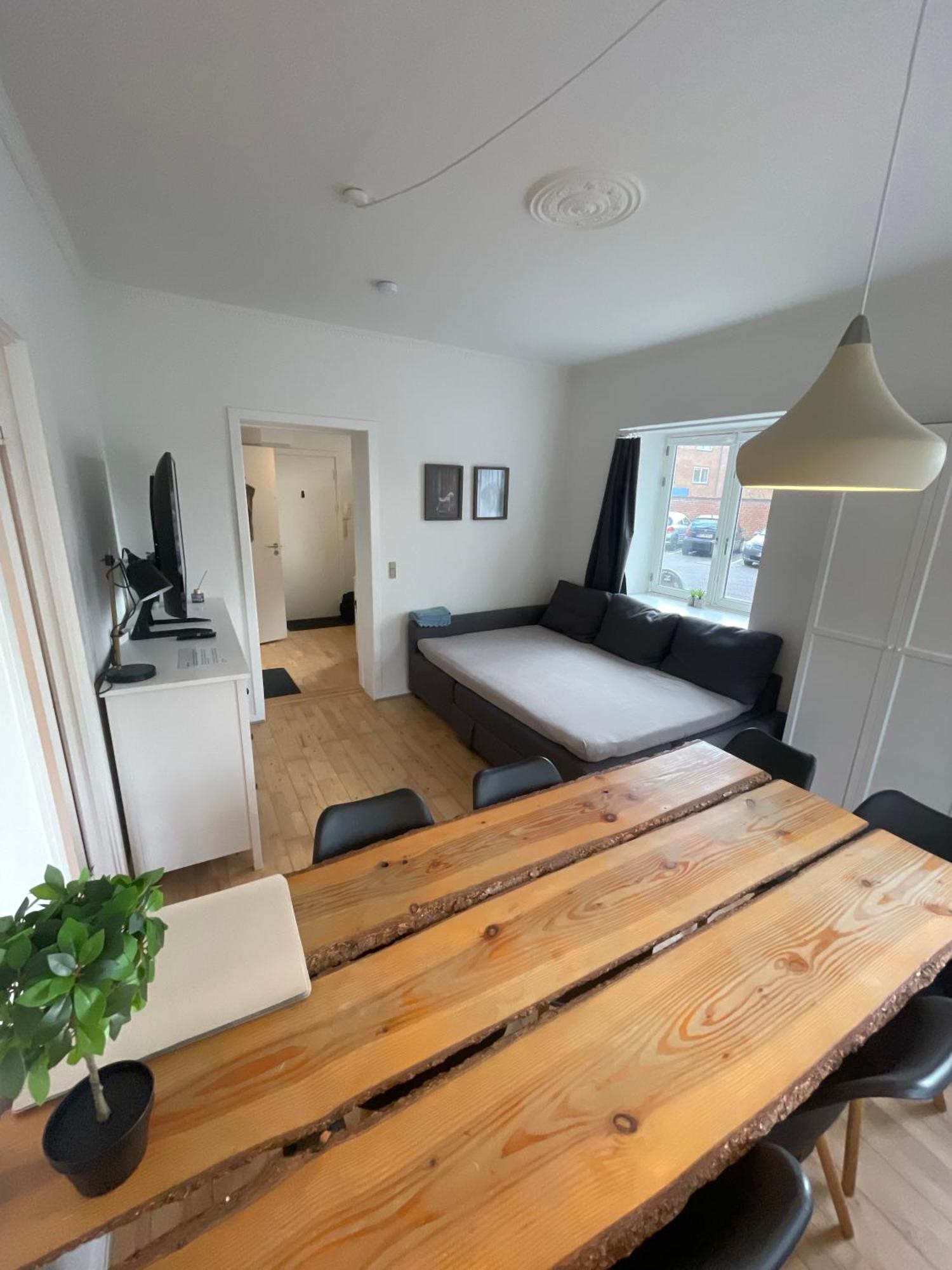 Apartment With Parking Possibility, Netflix & Near Attractions *